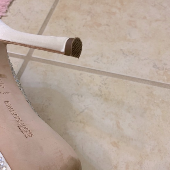 🎉HP 12/7🎉 Swarovski Crystal 4” 💎 pumps- AUTHENTIC SWAROVSKI - Picture 11 of 16